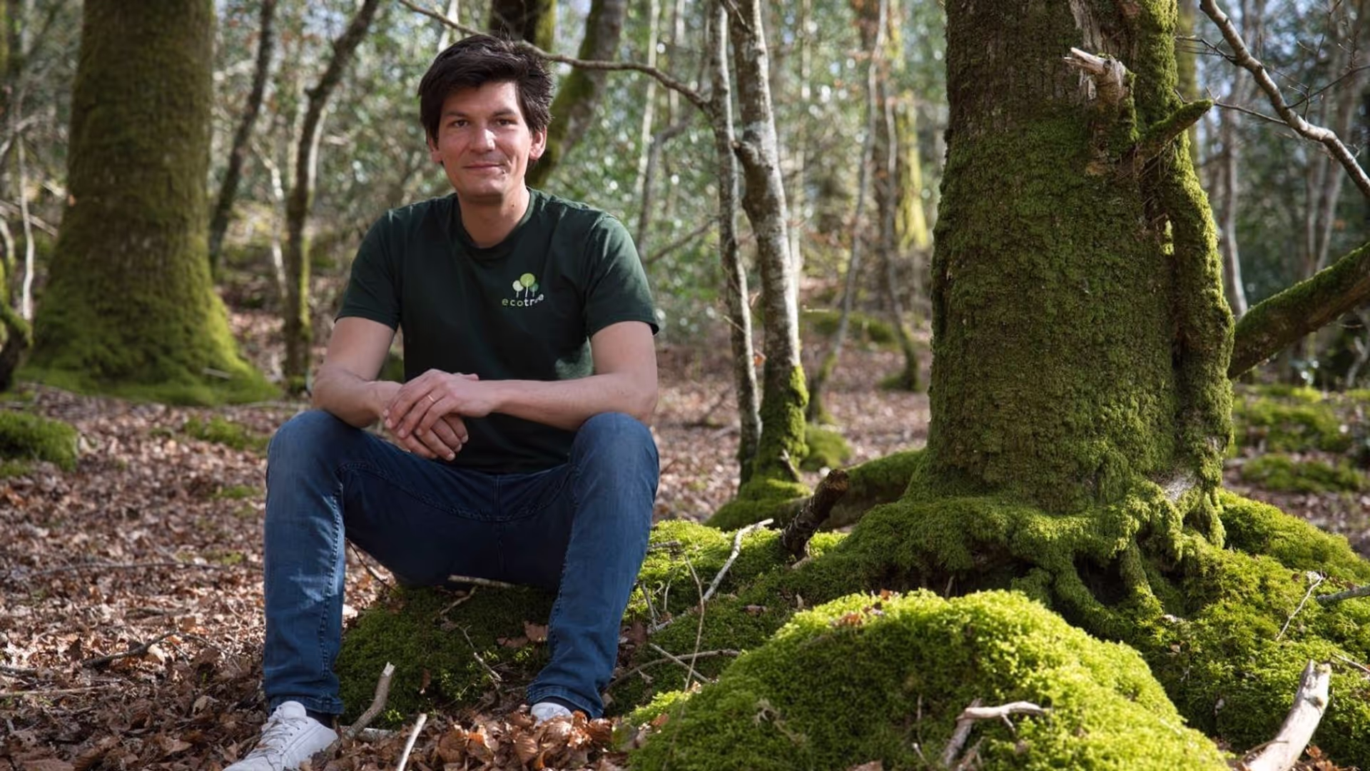 Doté d'une double compétence technique et financière, Erwan Le Méné a exercé près de dix ans dans la banque avant de cofonder EcoTree en 2016. Cette entreprise à mission est devenue l'un des principaux acteurs de la valorisation écologique et économique des forêts en France et en Europe.